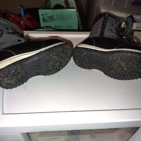 Totes Black Faux Fur Snow Boots - Picture 7 of 7